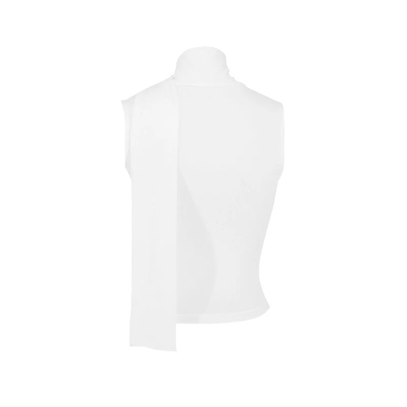 Top Ajustado sin Mangas con Detalles Drapeados / Crop Top Cruzado con Capucha