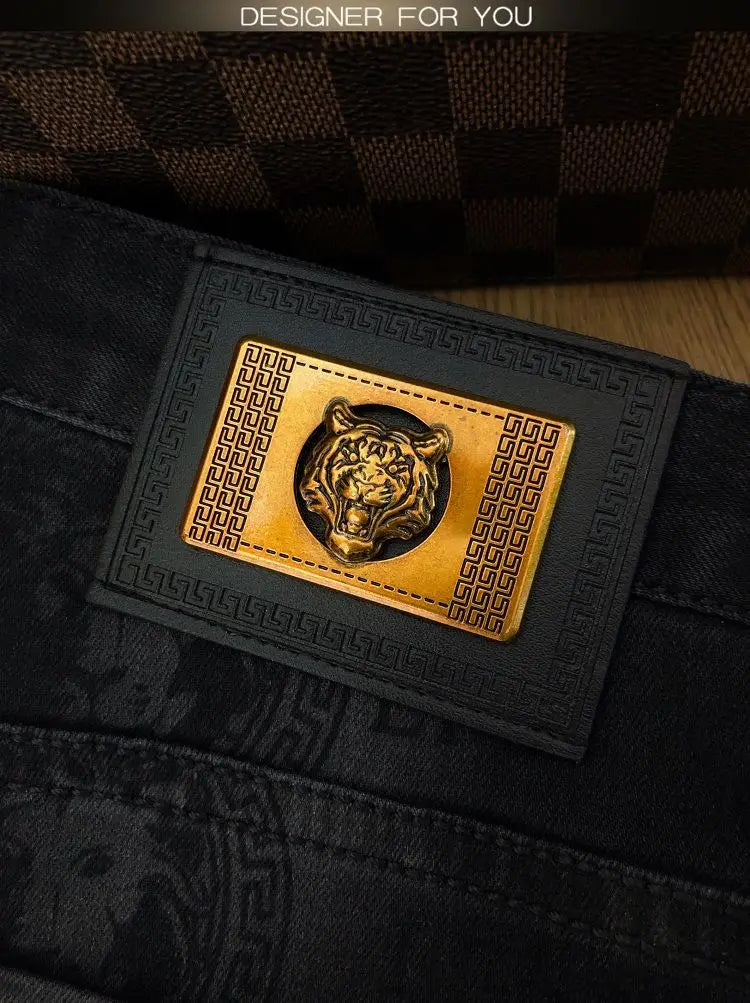 Vaqueros con Estampado Gráfico Monograma / Jeans Oscuros de Corte Recto con Diseño Urbano