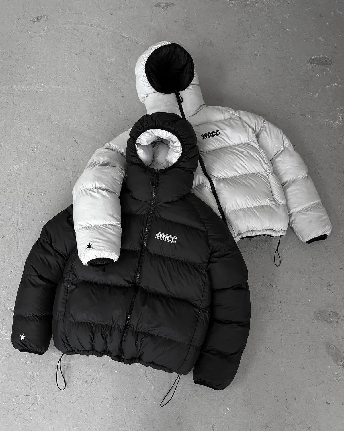 Plumífero Corto Puffer Bicolor con Capucha / Chaqueta Acolchada de Invierno Estilo Urbano